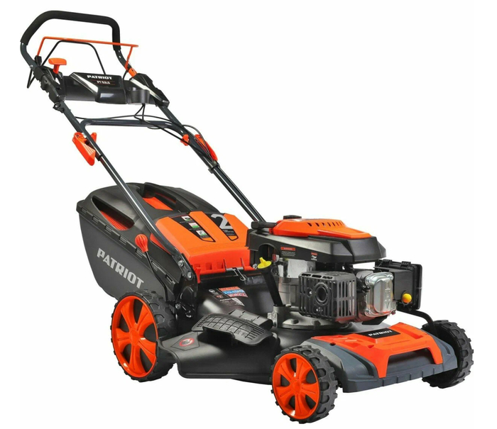 Лучшие бензиновые газонокосилки для дачи — Рейтинг 2025 года