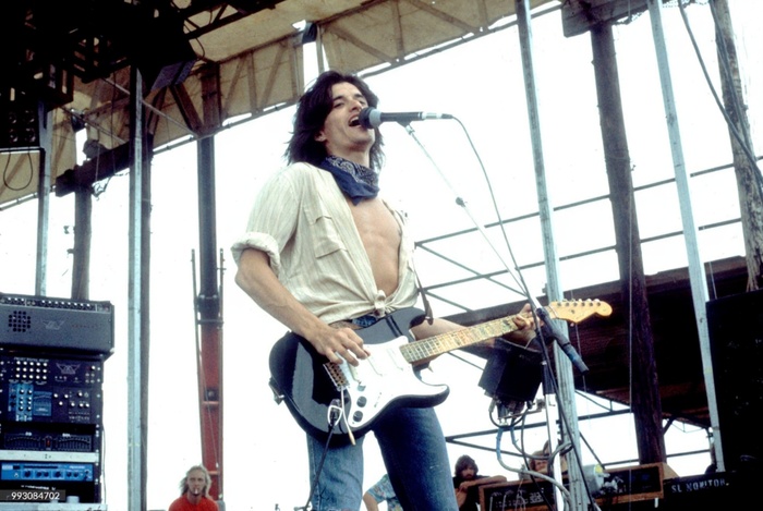  ,  "Joe Perry Project",   ,  , 27  1980 .   .