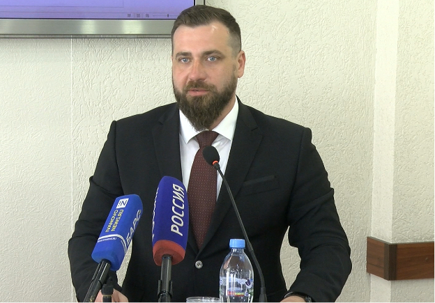 Экс-глава Иванова выписал премий самому себе на 3 млн