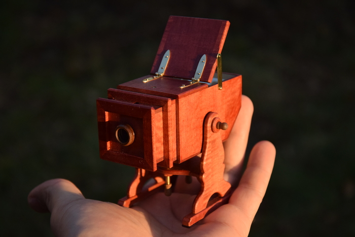 Камера обскура в масштабе 1:12