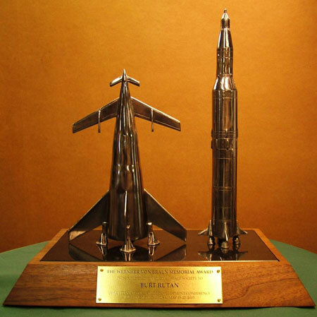 Сравнение Ferry Rocket и Сатурн 5.