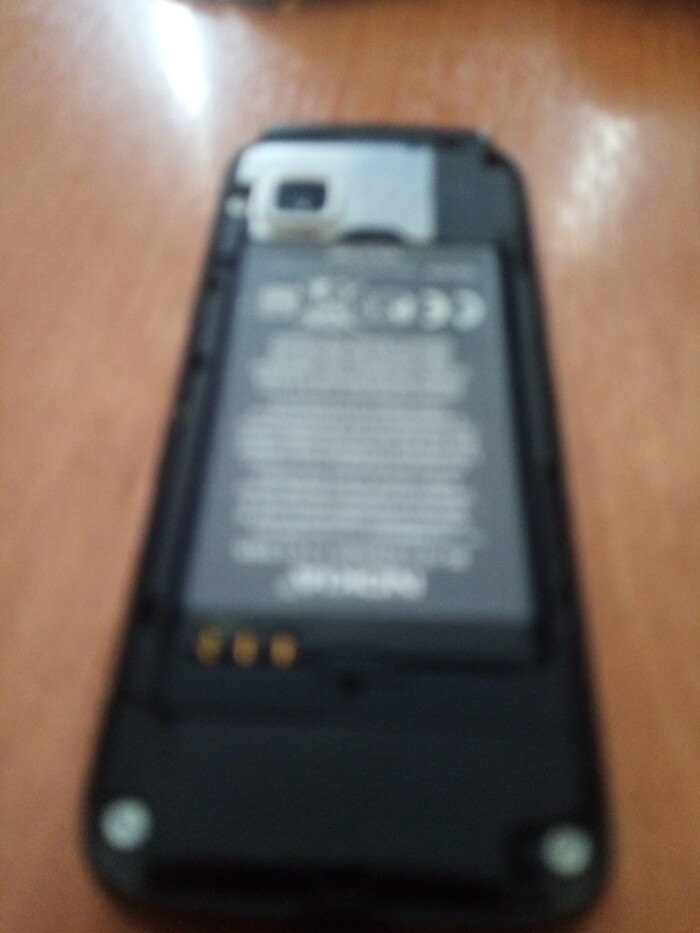 Доброе утро всем пикабушникам сегодня я буду проверять телефон NOKIA 5230 БЕЗ ЗАДНЕЙ КРЫШКИ