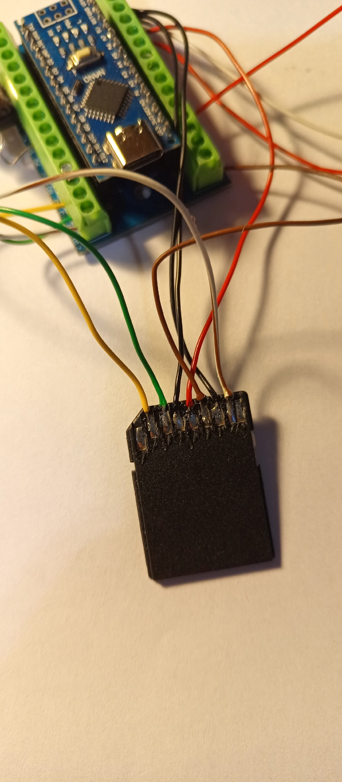 Распаянный SD адаптер для Arduino.