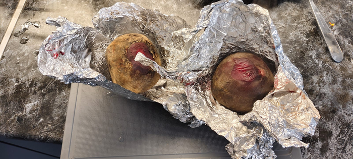 Свекла запеклась. Даю ей остыть