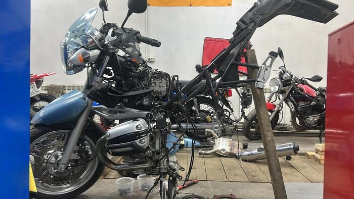 бнв немного феррари, кто понимает тот понимает