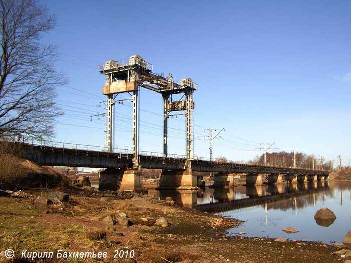 Фото: сайт «Сайменский канал» (<!--noindex--><a href="https://pikabu.ru/story/chto_posmotret_v_vyiborge_v_nachale_progulki_pugayushchiy_osminog_drakkaryi_vikingov_i_ryitsari_presleduyushchie_prekrasnuyu_damu_13246335?u=http%3A%2F%2Fsaimaankanava.info&t=saimaankanava.info&h=51f4aed45929cd5d3b6aa4b0ca8d764873b10699" title="http://saimaankanava.info" target="_blank" rel="nofollow noopener">saimaankanava.info</a><!--/noindex-->)
