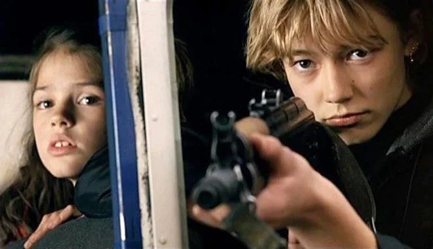 Кадр из фильма «Сестры» (2001) Кадр из фильма «Сестры» (2001)