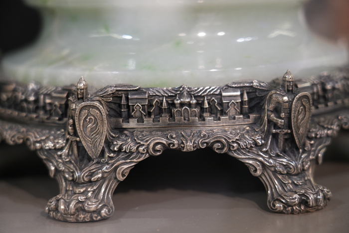 "Царевна-Лебедь" Богатырей увидел со второго раза.