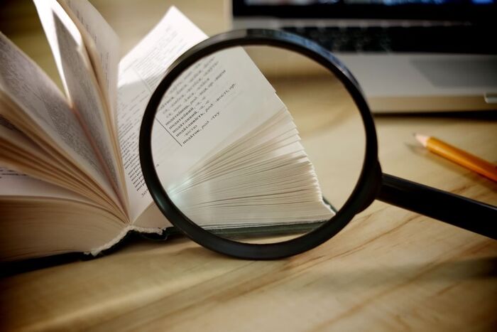 Помогите найти книгу!Не помню ничего,кроме сюжета