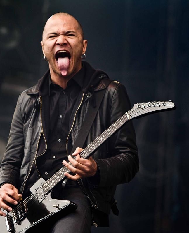 DANKO JONES и KISS (типа) в сингле Diamond In The Rough 2025 года HARD ROCK made in Canada