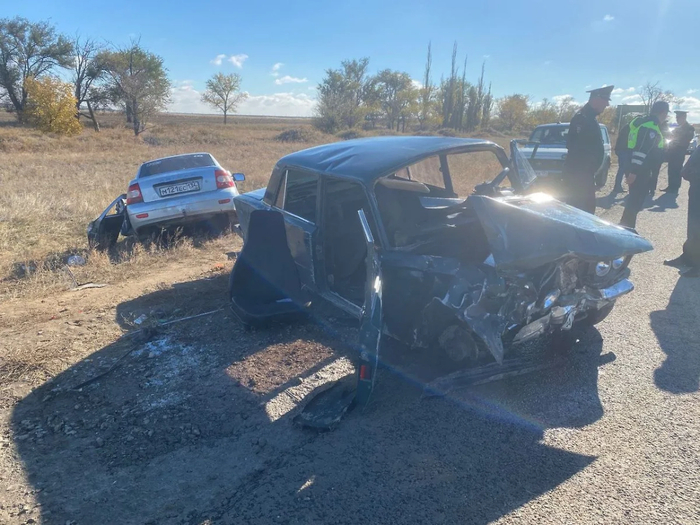 Семь цыган в "шахе" разбились под Волгоградом