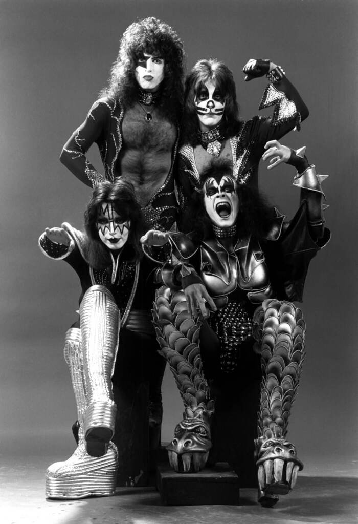 Kiss, 1976.