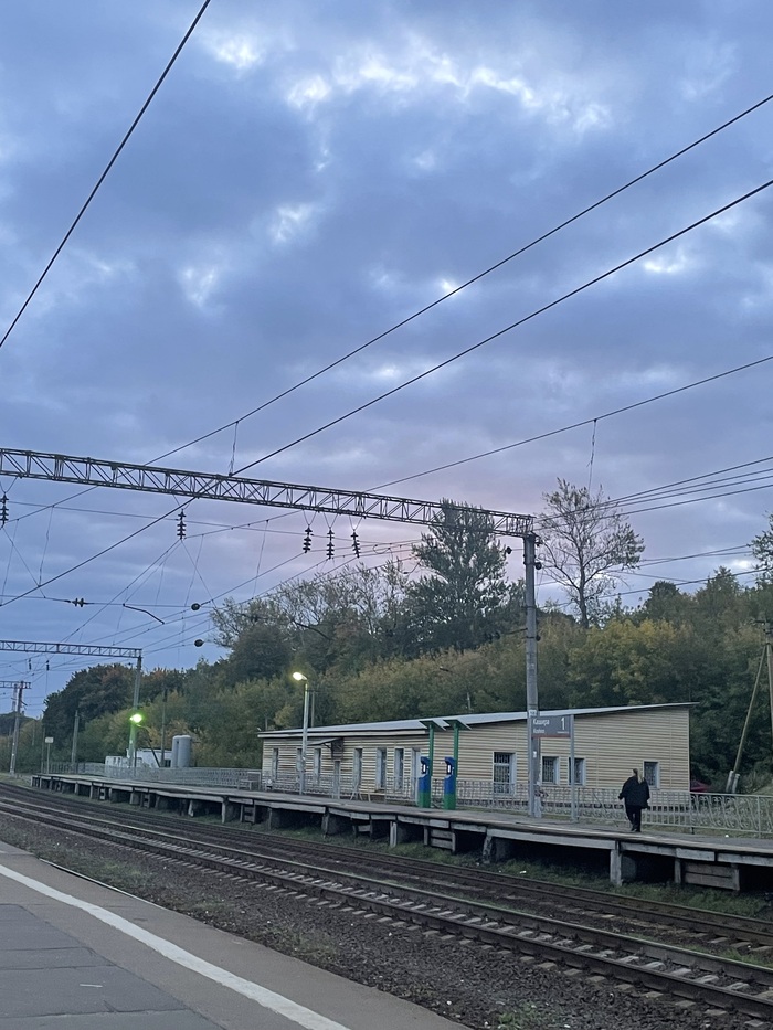 В 5-6 утра есть шанс заиметь красивые рассветные пейзажи в свою фотокопилку