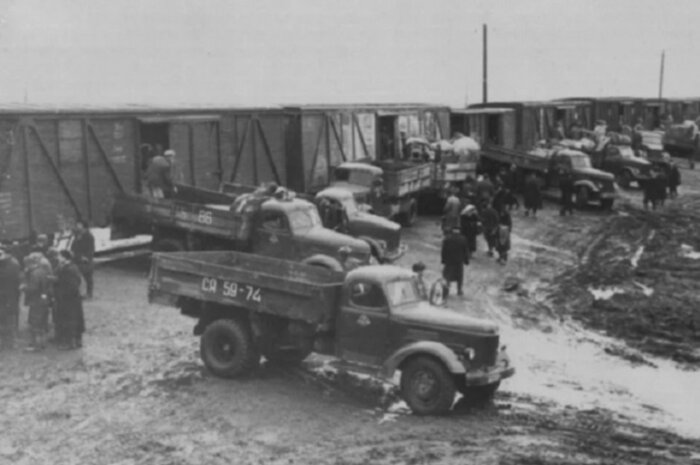 Как в 1947 году семьи бандеровцев отправили на Восток