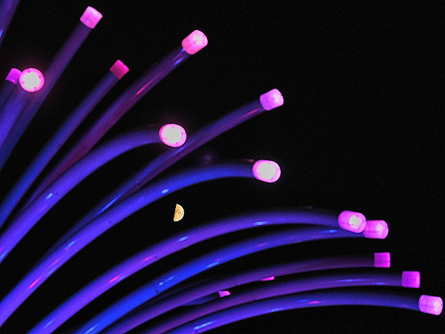        -  AP Photo/Charlie Riedel