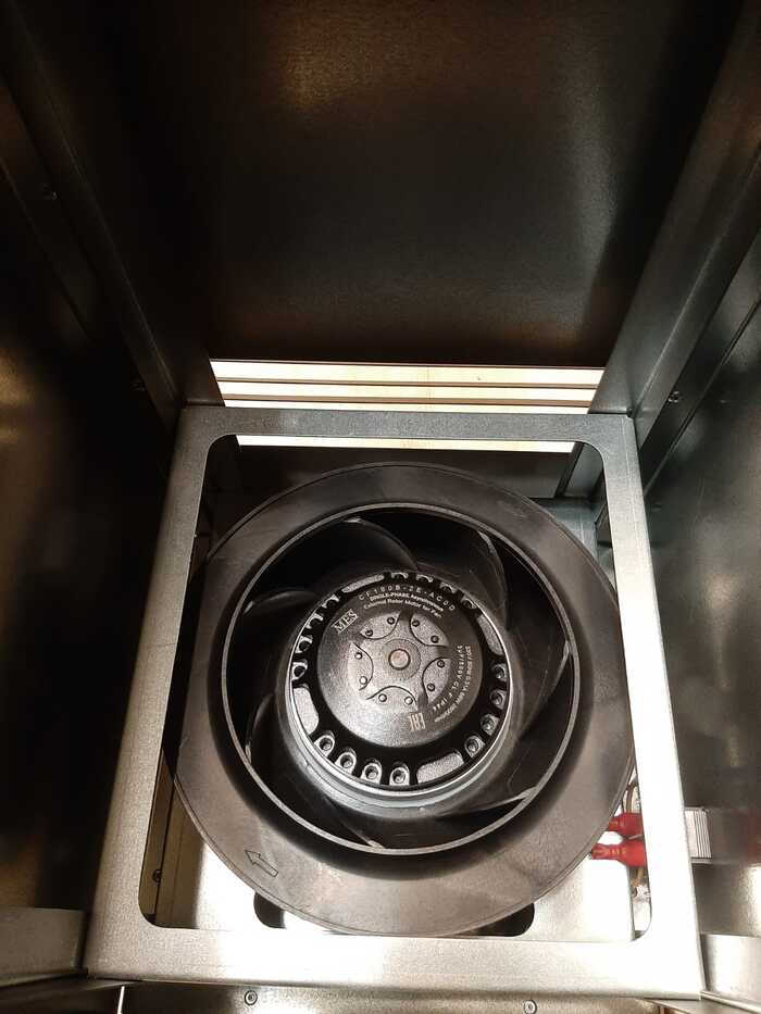 шум от вытяжки (без фильтра и воздуховода)