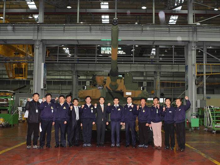       Hyundai Rotem    . 25.11.2015