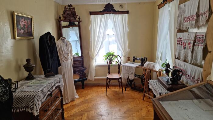 Тот самый неловкий момент, когда в музее видишь экспонат из своего детства.