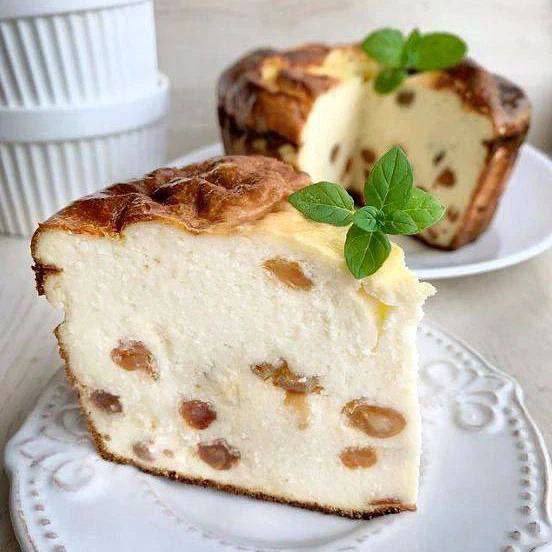 ТВОРОЖНАЯ ЗАПЕКАНКА С ИЗЮМОМ