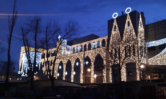 фасад крекерного цеха 7 этажей