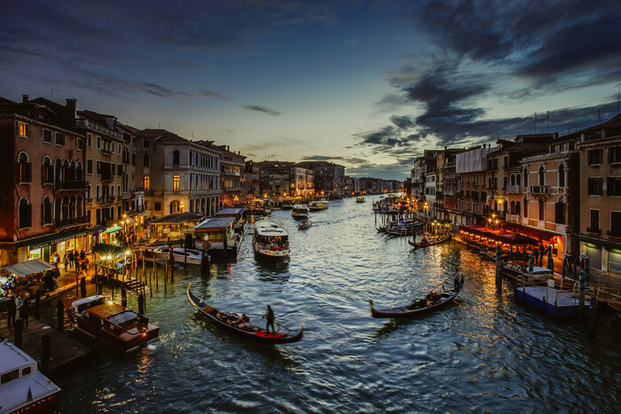 Ответ на пост «Просто хочу поделиться фотографией, которую у себя нашел а архиве»