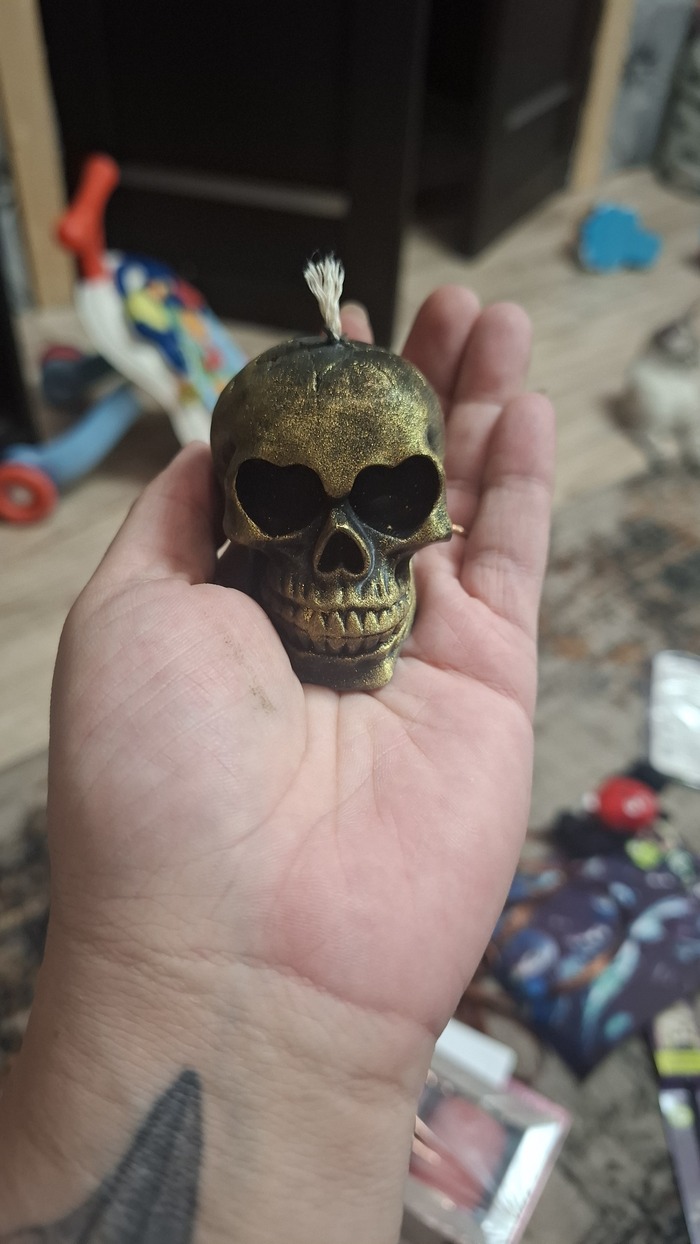 Вот такие тематические свечи будут украшать наш дом.