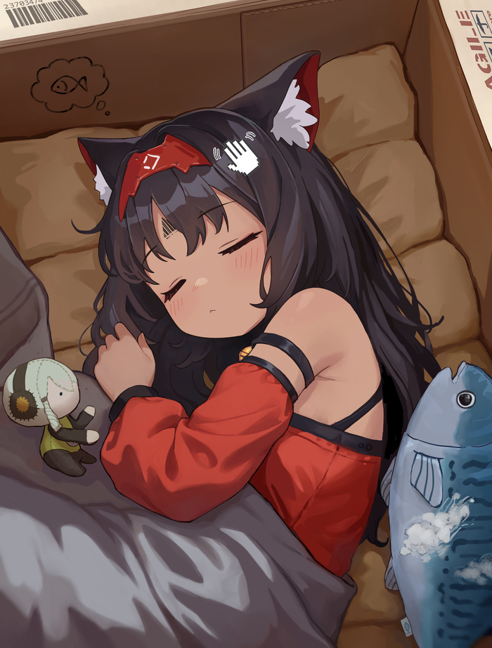 Наелась и спит