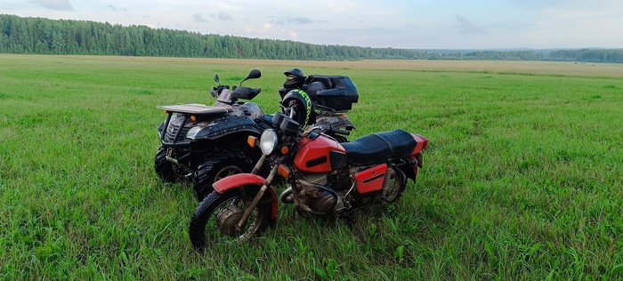 Вот кстати и она, в одну из летних покатушек.