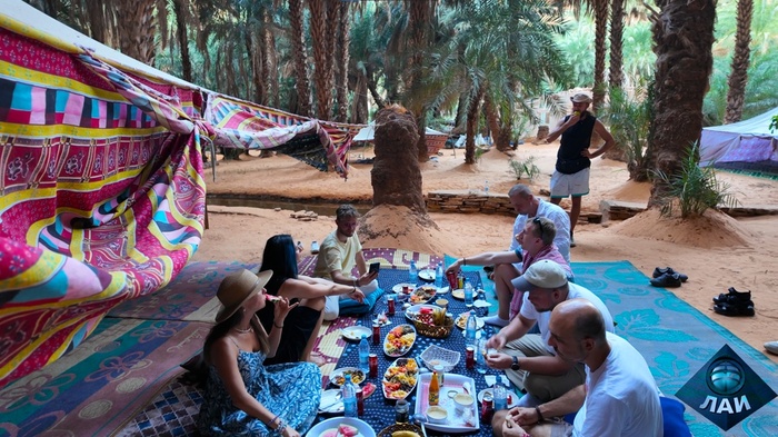 Обед в оазисе Тержит