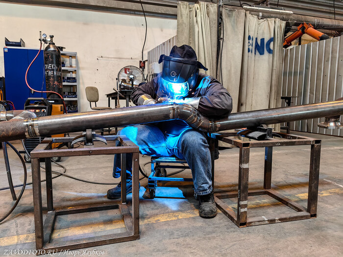 Из серии «Именно они делают Россию великой» - снято мной на заводе «Энергия холода»