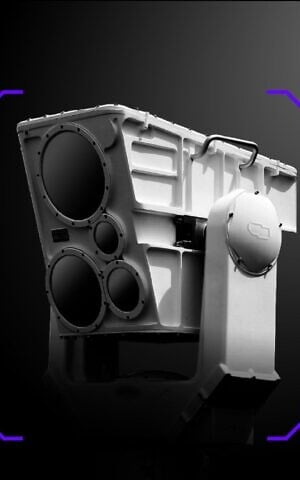 Системы камер и датчиков израильской оборонной компании Controp устанавливаются на различных платформах, таких как небольшие беспилотники, наземные транспортные средства, вышки наблюдения и морские суда. (Предоставлено)