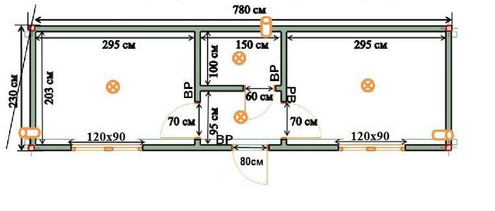Планировка. Площадь санузла — 1.5 м2, но туда удалось разместить всё необходимое: и бойлер, и ванную, и унитаз