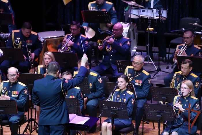 Оркестр штаба Сибирского округа Росгвардии выступил с концертной программой в Новосибирске