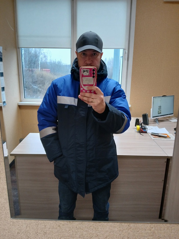 Здравствуйте, меня зовут OrionovM и я дауншифтер