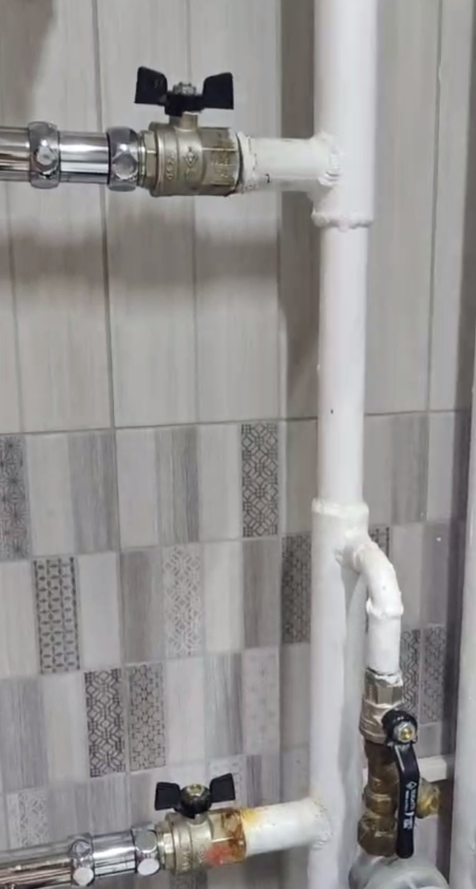 соединение полотенцесушителя к стояку