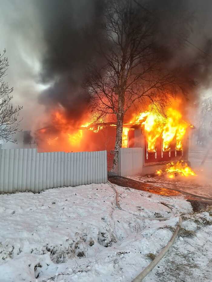   <!--noindex--><a href="https://pikabu.ru/story/ognennaya_nezamerzayka_13465832?u=https%3A%2F%2Frk.karelia.ru%2Faccident%2Fstrashnyj-pozhar-unichtozhil-zhiloj-dom-na-severe-karelii%2F&t=https%3A%2F%2Frk.karelia.ru%2Faccident%2Fstrashnyj-pozhar-unichtozhil-...&h=3a014dac8259e789c3abe09ef40c1067ab120d91" title="https://rk.karelia.ru/accident/strashnyj-pozhar-unichtozhil-zhiloj-dom-na-severe-karelii/" target="_blank" rel="nofollow noopener">https://rk.karelia.ru/accident/strashnyj-pozhar-unichtozhil-...</a><!--/noindex-->