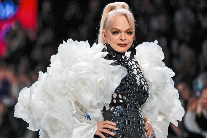 ���� ����