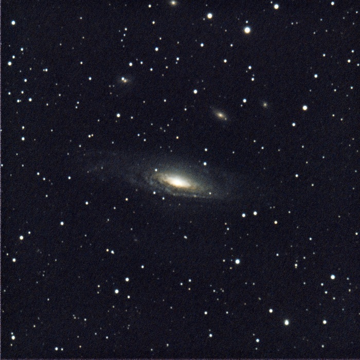 Самая похожая на Млечный путь галактика NGC 7331 и галактики проекционного соседства показываю в мой телескоп без Фотошопа