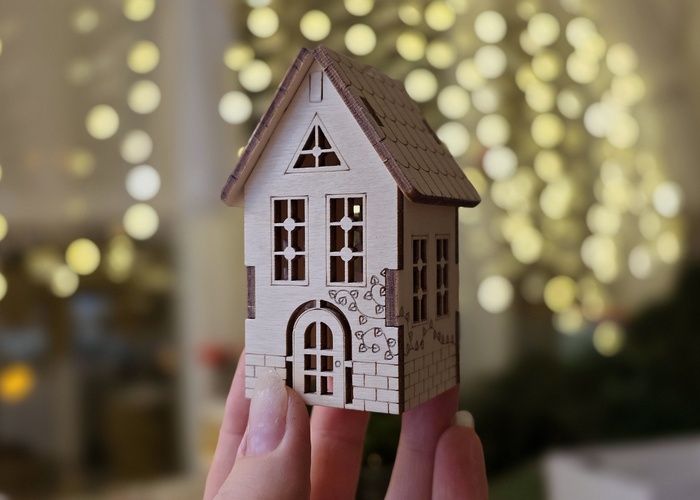 Сборная моделька из шести деталей