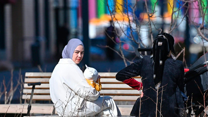 В Кузбассе отменили выплаты для многодетных мигрантов за ЖКУ, питание и школьную форму