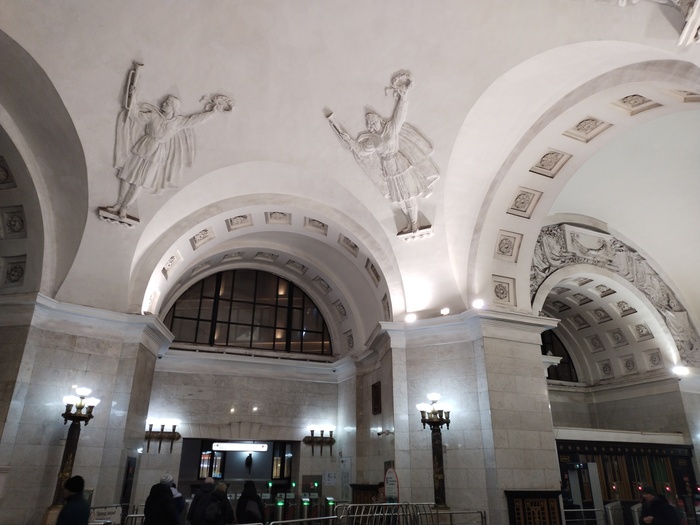 Вестибюль метро Октябрьская кольцевая. Красота метро Москвы