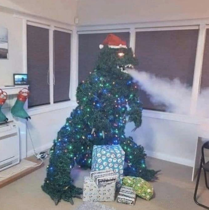 Я одна - не поставила ёлку?