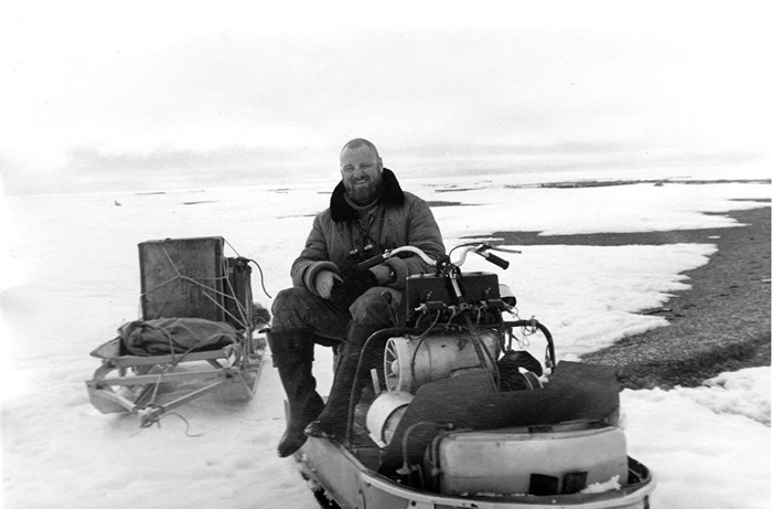 Никита Овсянников провёл на Северном полюсе 20 лет! Изначально он занимался изучением псовых (песцов), но по итогу, он стал одним из крупнейших специалистов по белым медведям в мире!