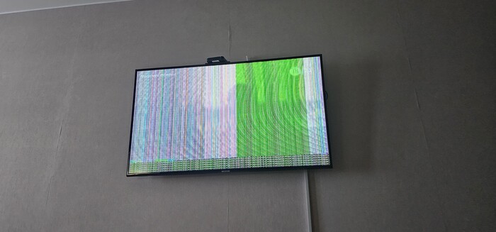 Телевизор samsung ue50nu7097 рябь при просмотре тв канало