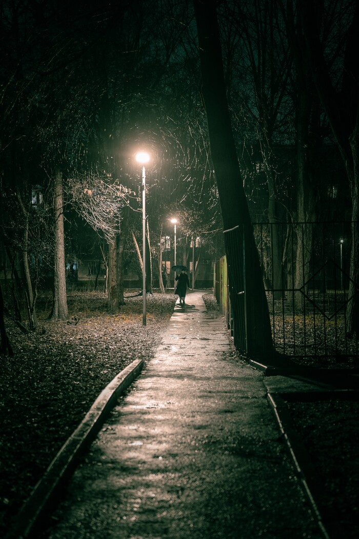 Мистер Смит направляется на поиски мистера Андерсона.