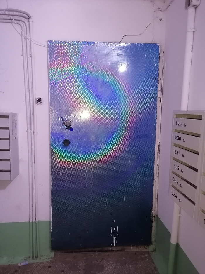 В поисках интересных дверей ч. 3