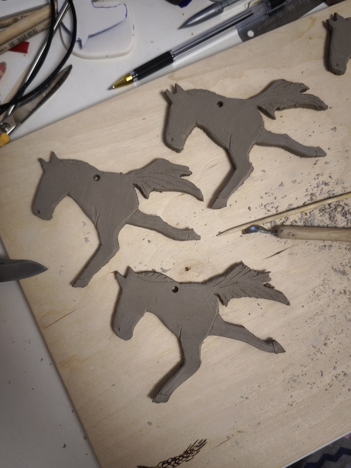 Доьавила немножко "фактуры", мне уже нравится 😄