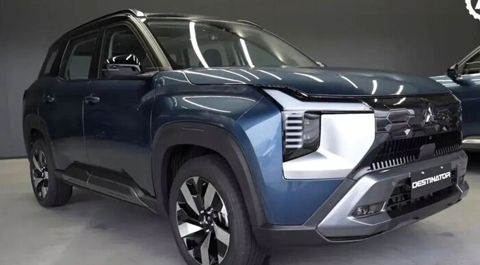 Классический двигатель Mitsubishi 1.5TMIVEC, максимальная мощность 120 кВт (163 л.с.), крутящий момент 250 нм. Трансмиссия CVT