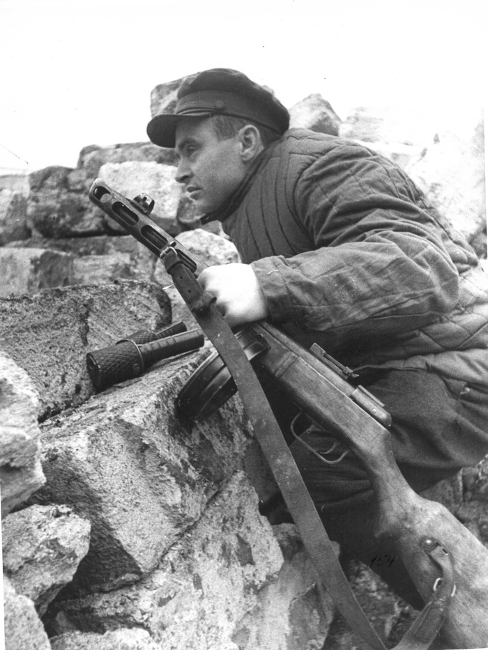 �������� ���������� ������������� ������ � ����������-��������� ��� � �����. ���� - ������ �����, 1942