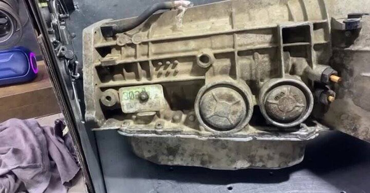 A deep dive into a failed 5R55W Ford Explorer automatic transmission repair: from makeshift modifications to total destruction - My, Auto repair, Car service, Automatic transmission, Ford, Breaking, Video, Video VK, Short videos, Longpost